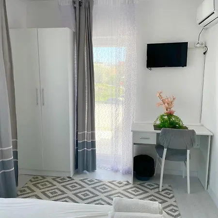 Apartment Cris Navodari